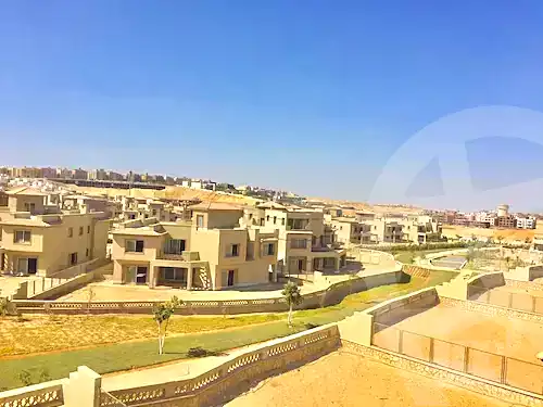 فيلا بـ٣ غرف نوم في بالم هيلز القاهرة الجديدة، صورة ٢ من ٥