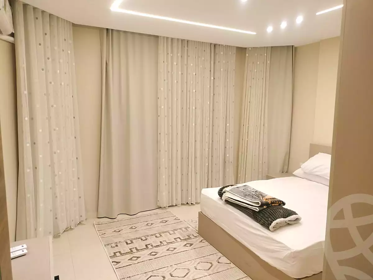 https://aqarmap.com.eg/ar/listing/6969846-for-rent-cairo-new-cairo-gharb-arabila-doctor-hani-maher-st