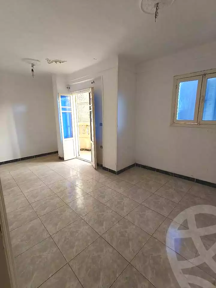 https://aqarmap.com.eg/ar/listing/6969940-for-sale-alexandria-sydy-bshr-sydy-bshr-bhry-shr-mhmwd-l-yswy