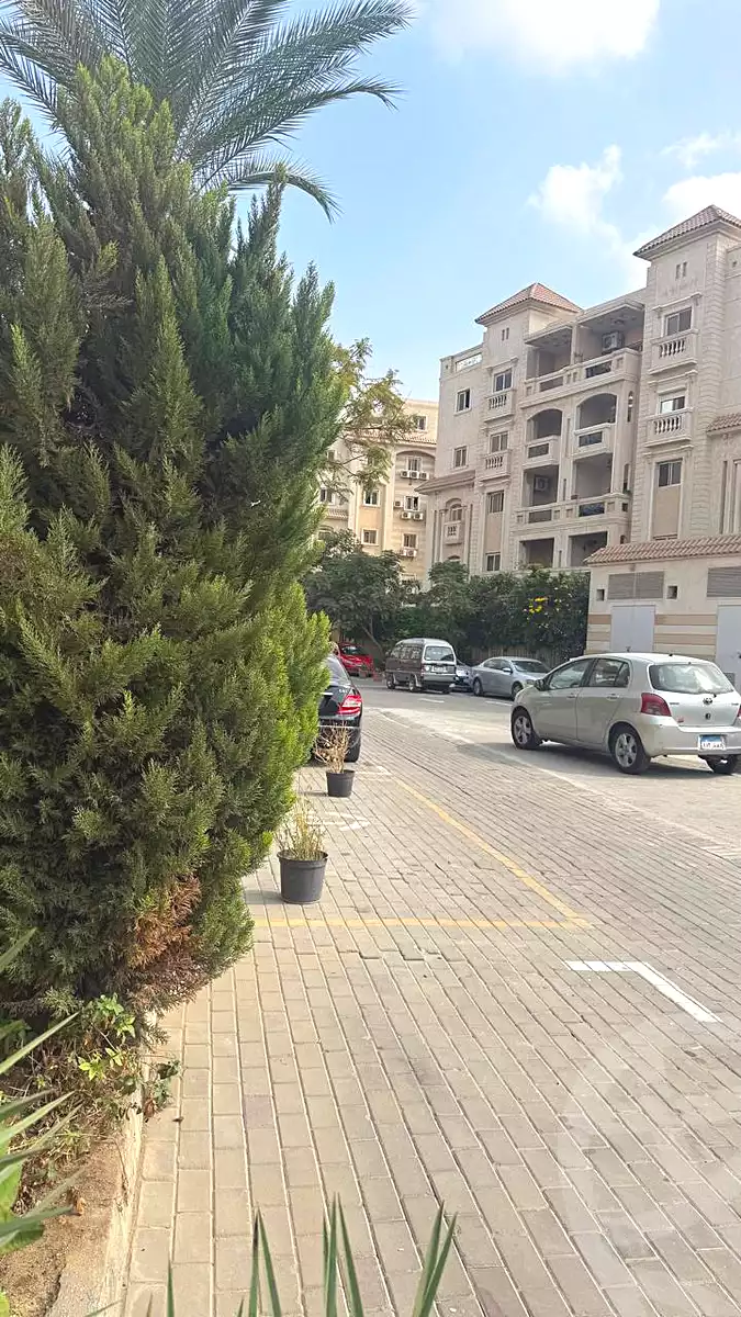 https://aqarmap.com.eg/ar/listing/6969997-for-sale-cairo-new-cairo-compounds-leila-compound