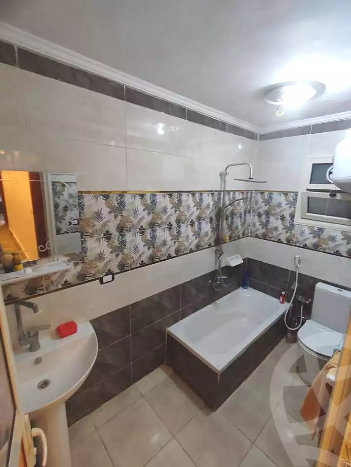 https://aqarmap.com.eg/ar/listing/6970040-for-sale-alexandria-ganaklis-el-arwam-church-st