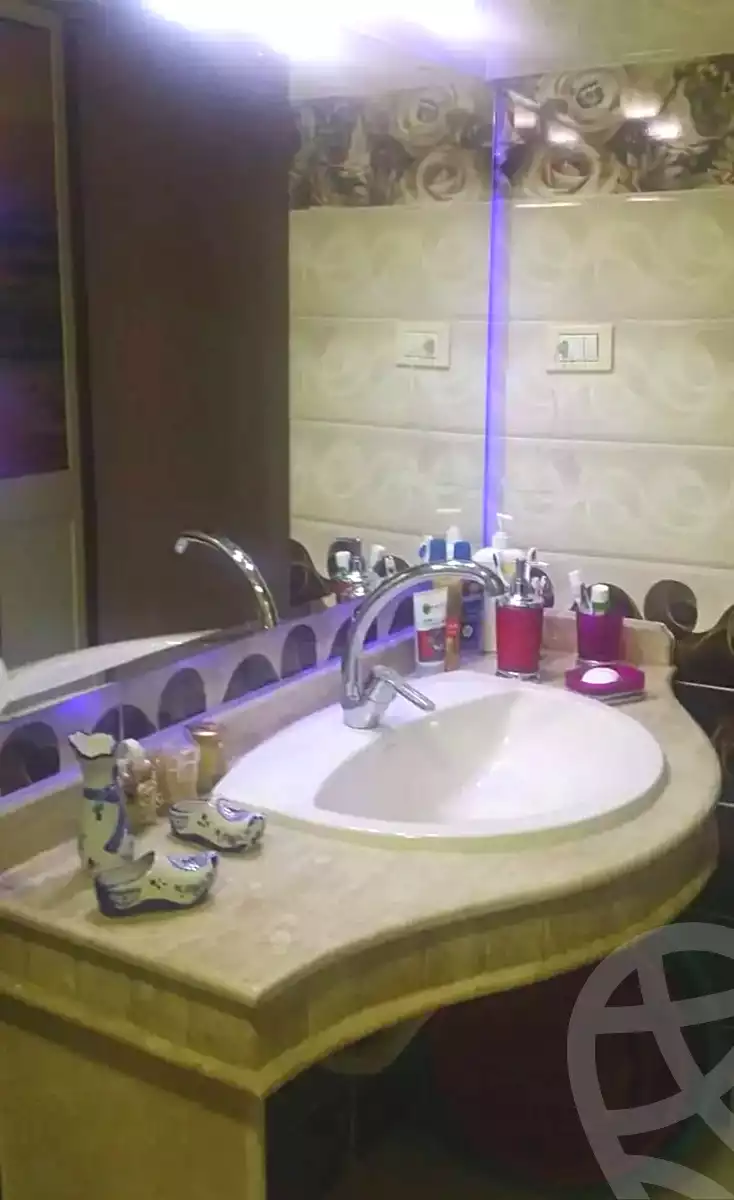 https://aqarmap.com.eg/ar/listing/6970161-for-sale-alexandria-el-mandara-shr-jml-bd-lnsr