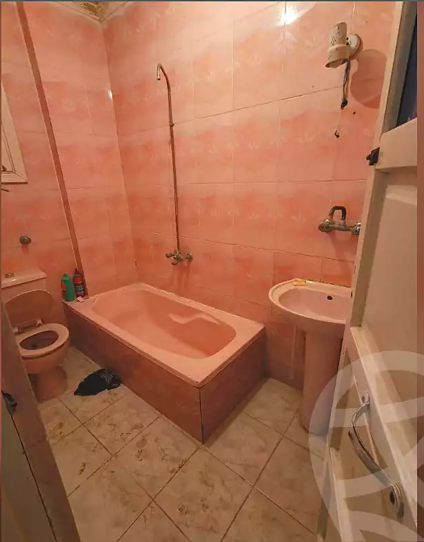 https://aqarmap.com.eg/ar/listing/6970179-for-sale-alexandria-sydy-bshr-sydy-bshr-bhry-shr-mhmwd-l-yswy