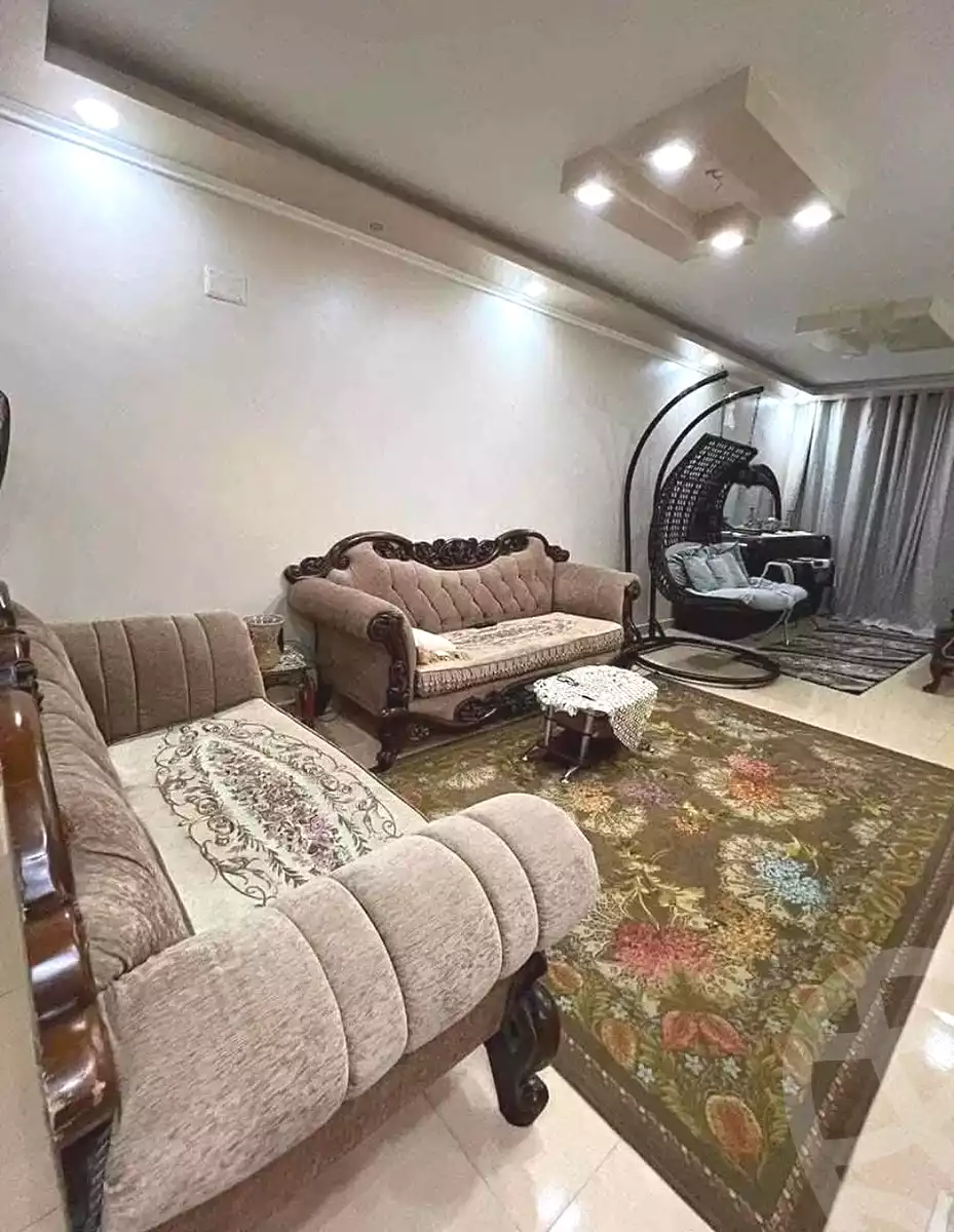 https://aqarmap.com.eg/en/listing/6970490-for-sale-cairo-el-zaytun-hlmy-lzytwn-ibn-el-hakam-sq