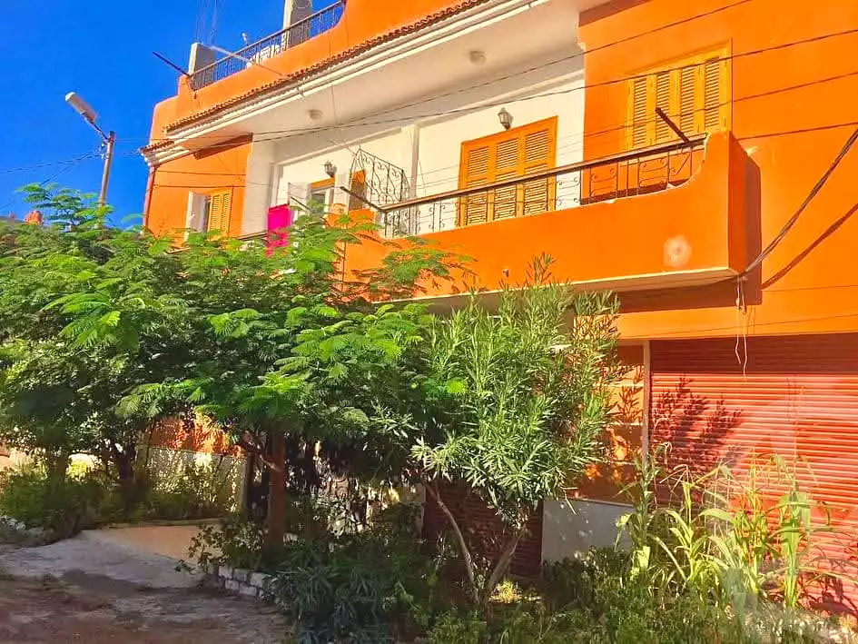 https://aqarmap.com.eg/ar/listing/6970678-for-sale-alexandria-al-agamy-el-kilo-21