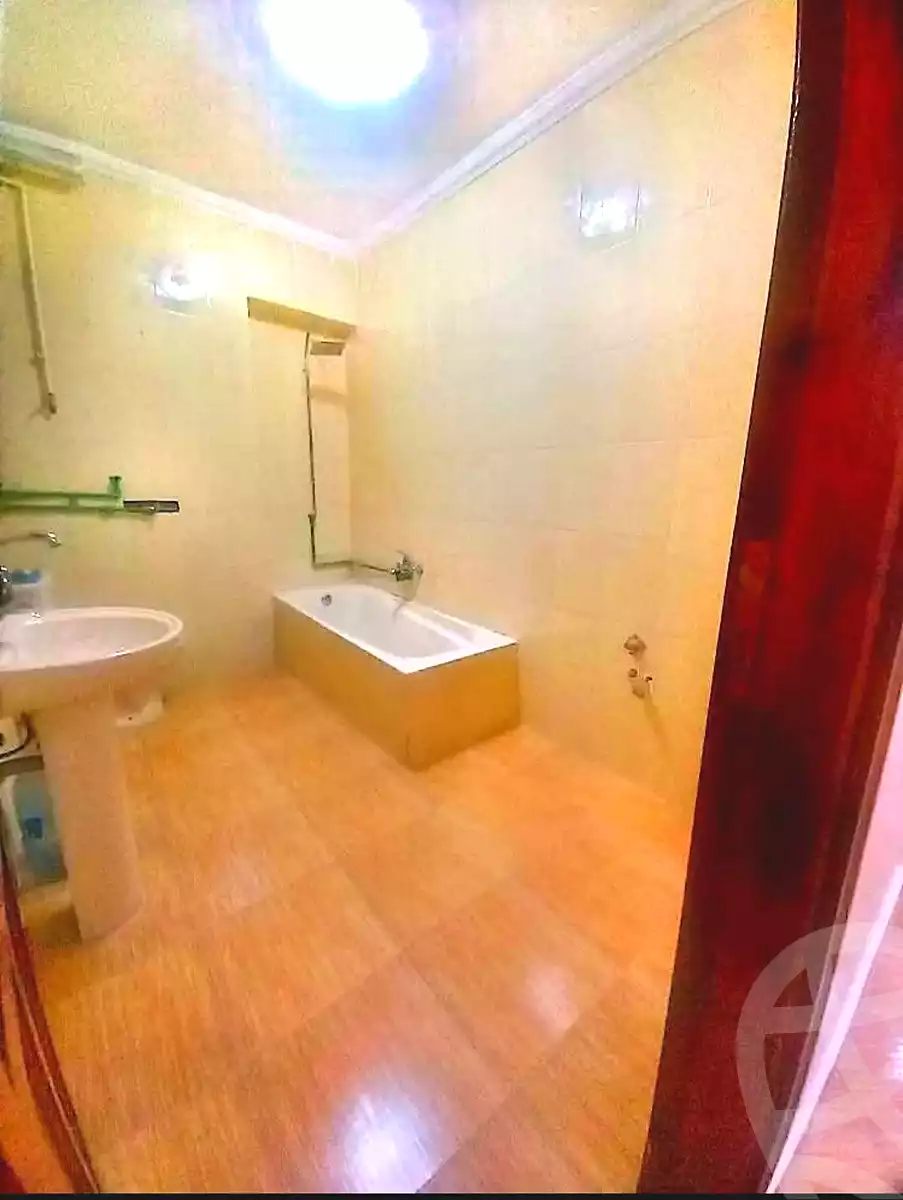 https://aqarmap.com.eg/en/listing/6970778-for-sale-alexandria-el-asafra-l-sfr-bhry-el-geish-rd