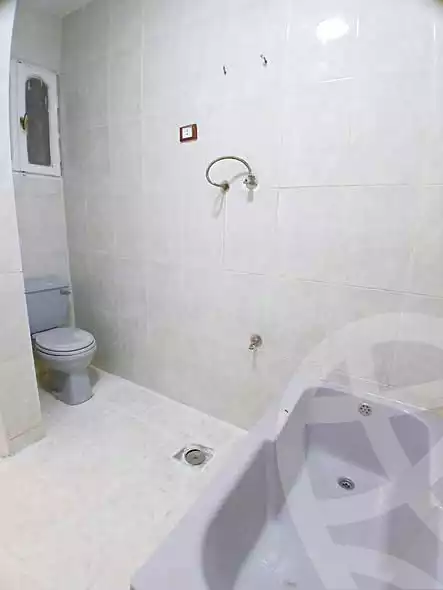 https://aqarmap.com.eg/ar/listing/6971138-for-sale-alexandria-al-agamy-shataa-el-nakheel