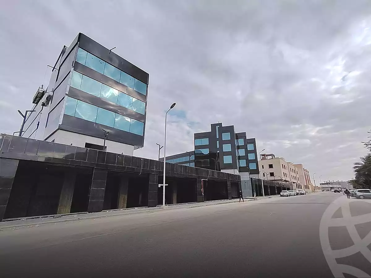 https://aqarmap.com.eg/ar/listing/6971616-for-sale-cairo-new-cairo-compounds-rio-mall