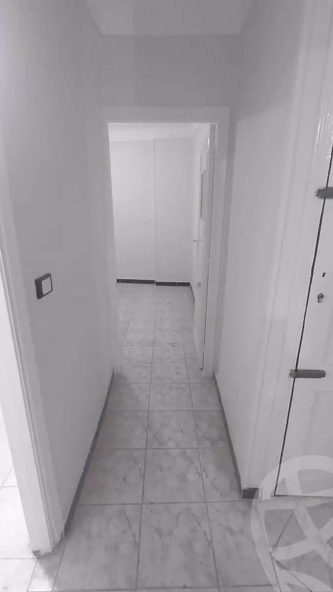 https://aqarmap.com.eg/ar/listing/6971884-for-sale-alexandria-sydy-bshr-sydy-bshr-bhry