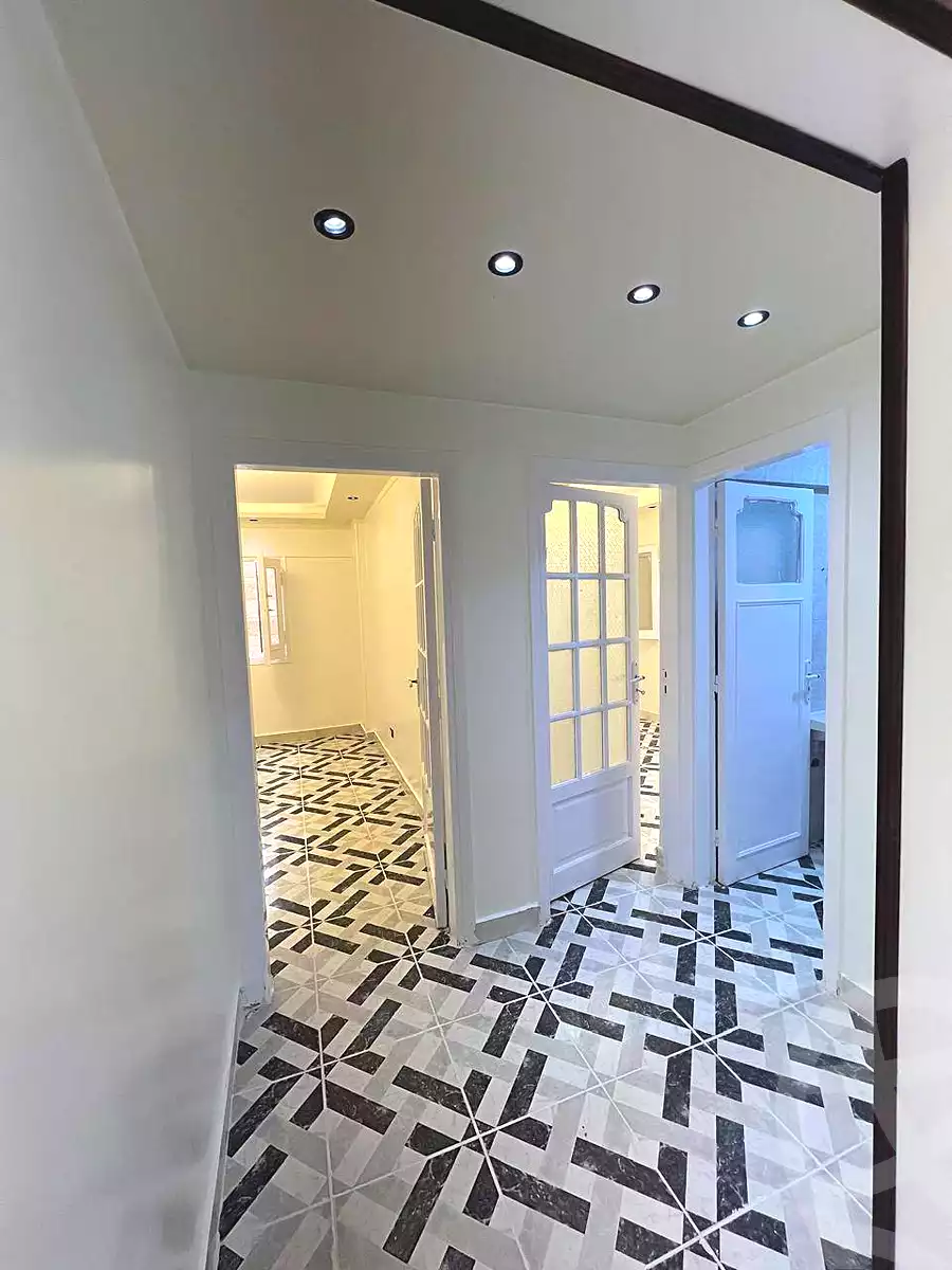 https://aqarmap.com.eg/ar/listing/6972254-for-sale-alexandria-al-agamy-shataa-el-nakheel