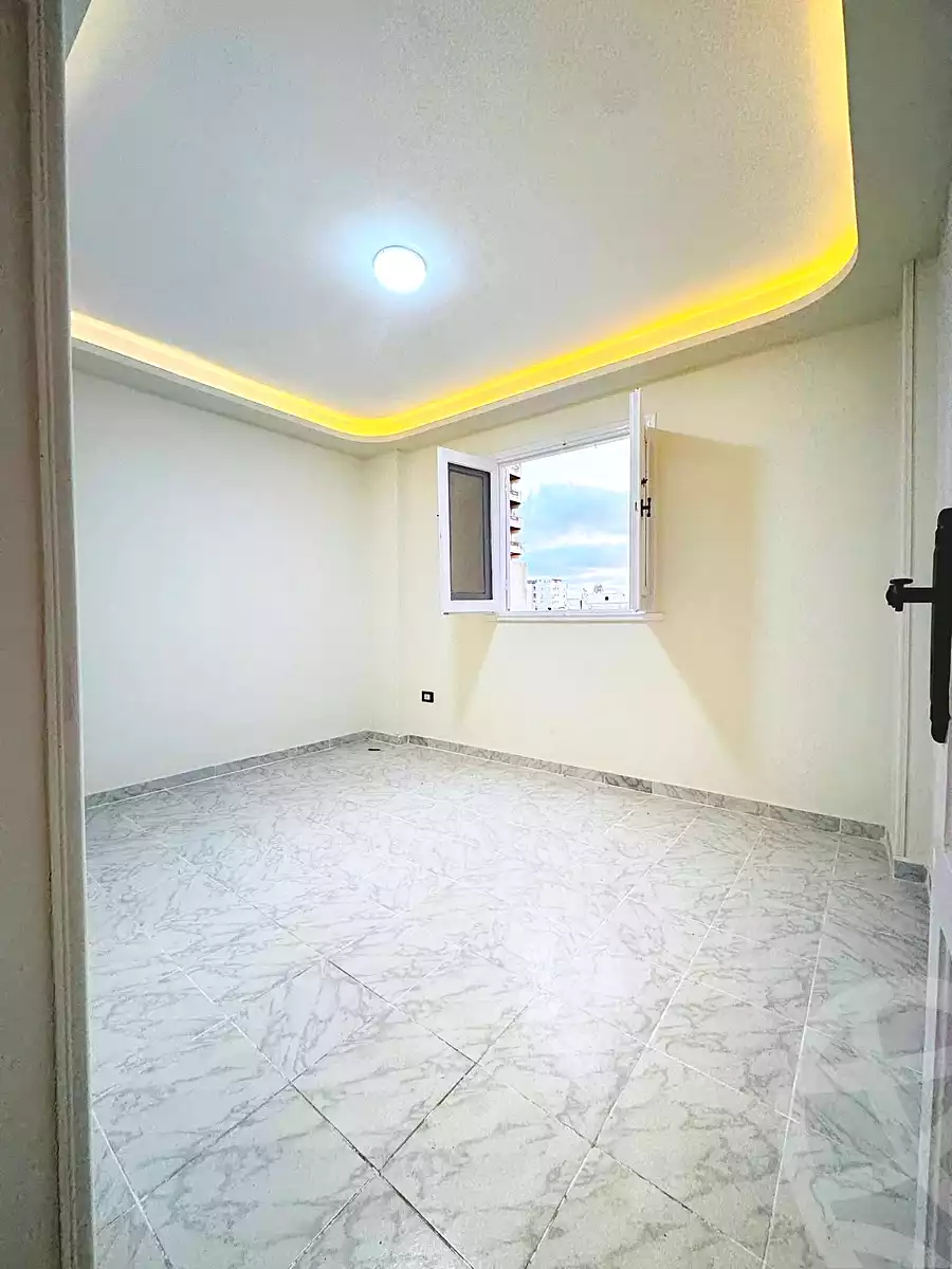 https://aqarmap.com.eg/ar/listing/6972271-for-sale-alexandria-al-agamy-shataa-el-nakheel