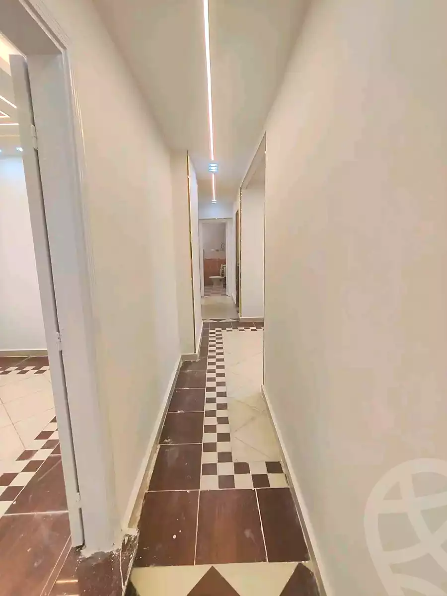 https://aqarmap.com.eg/ar/listing/6972747-for-sale-alexandria-el-asafra-shr-45