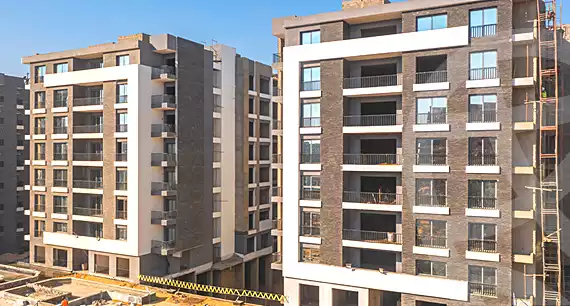 https://aqarmap.com.eg/ar/listing/6973410-for-sale-cairo-new-administrative-capital-r7-castle-landmark