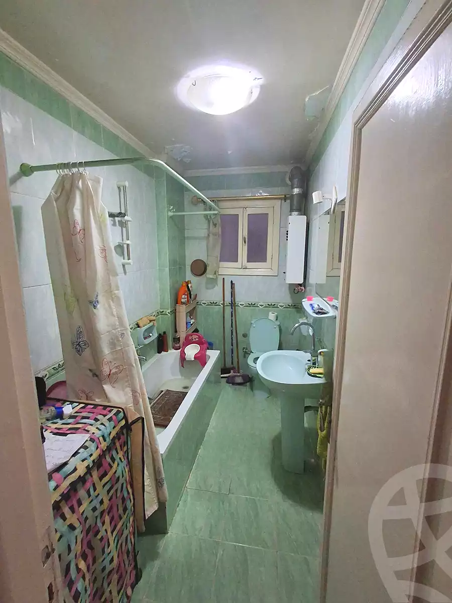 https://aqarmap.com.eg/ar/listing/6973555-for-sale-alexandria-sydy-bshr-sydy-bshr-bhry-gamal-abd-el-nasir-st