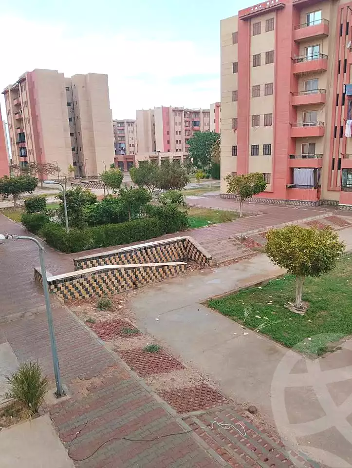 https://aqarmap.com.eg/en/listing/6973665-for-sale-cairo-al-oubour-l-bwr-ljdyd-hy-lhry