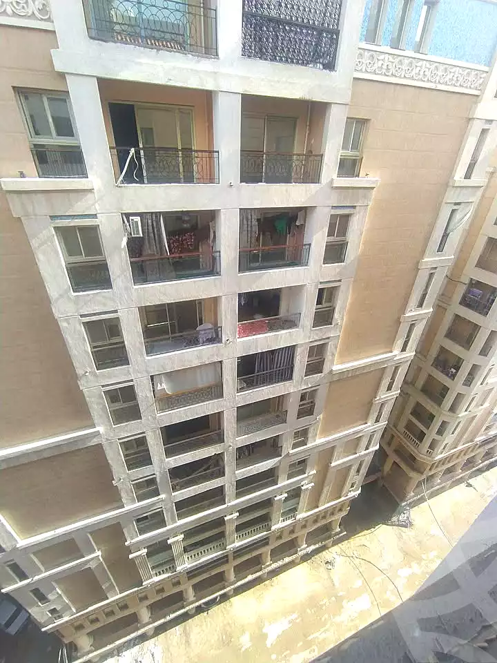 https://aqarmap.com.eg/ar/listing/6974123-for-rent-alexandria-lsywf-gamila-city-compound