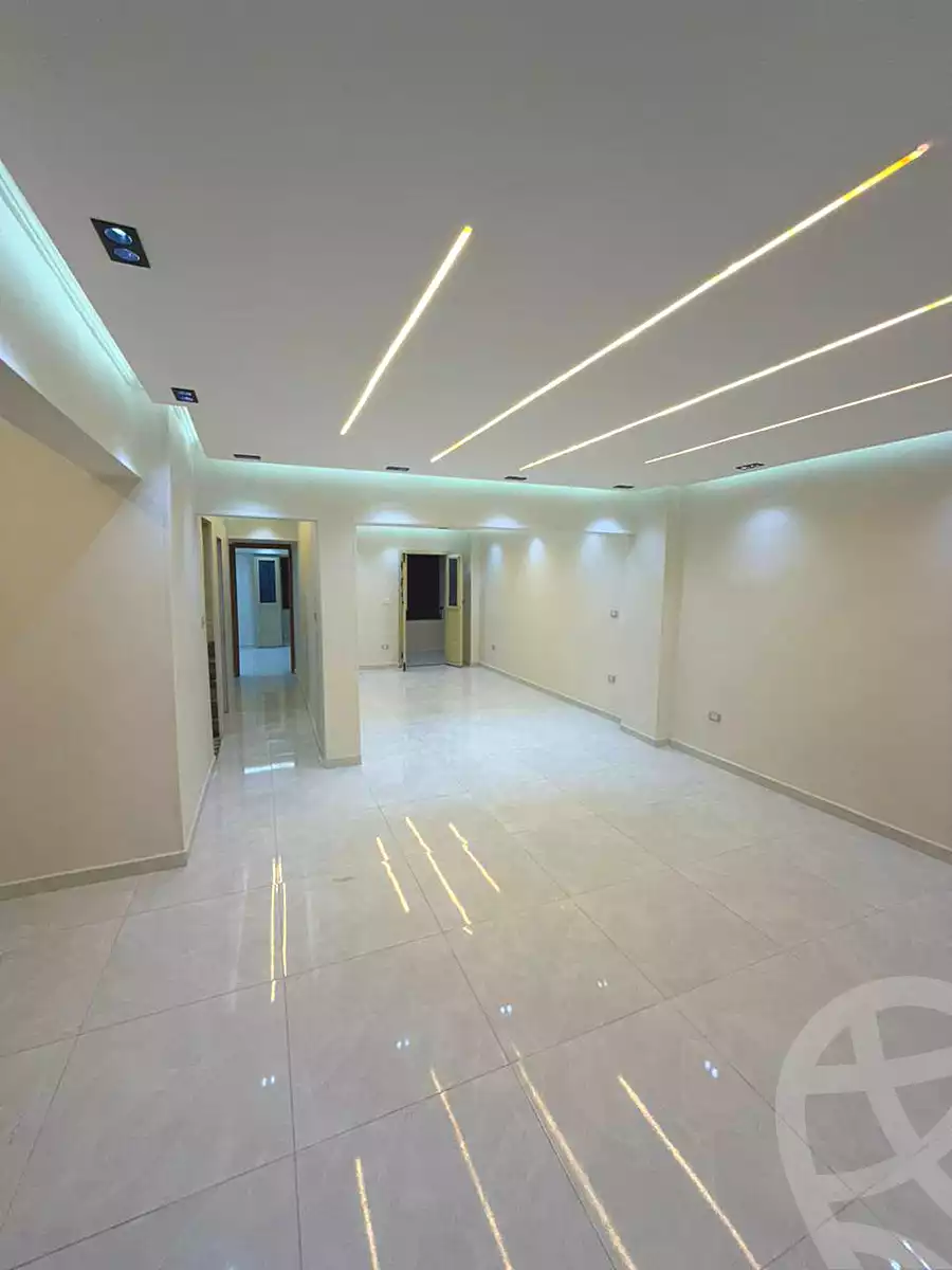 https://aqarmap.com.eg/ar/listing/6974136-for-sale-cairo-el-zaytun-lzytwn-lshrqy-shr-mstfy-bsh