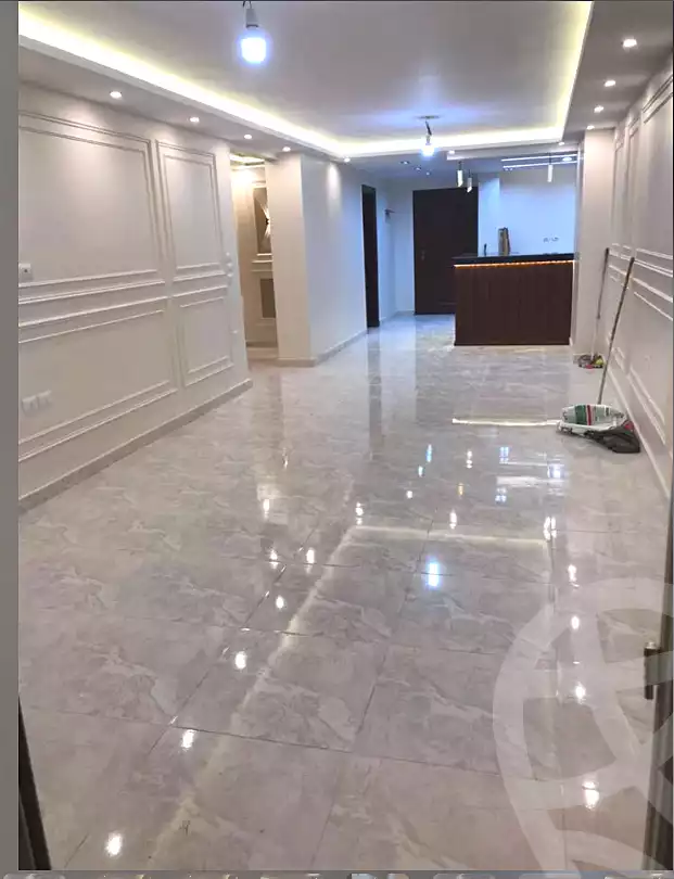 https://aqarmap.com.eg/ar/listing/6974431-for-rent-alexandria-el-montazah-compounds-in-el-montazah-royal-plaza-compound-al-halawany