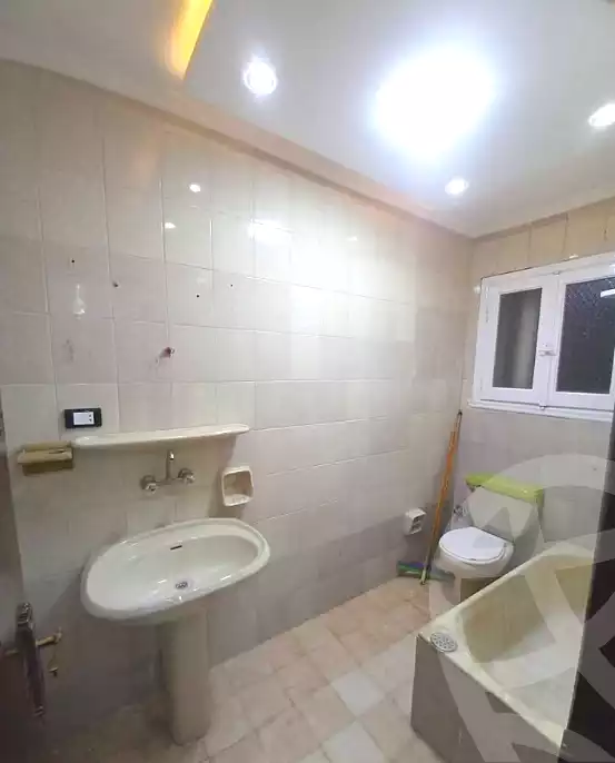 https://aqarmap.com.eg/ar/listing/6974702-for-sale-alexandria-al-agamy-lbytsh-bianchiii