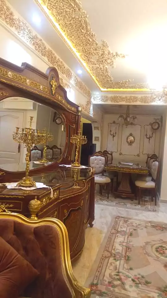 https://aqarmap.com.eg/ar/listing/6974725-for-sale-alexandria-moharram-bey-zaidan-st