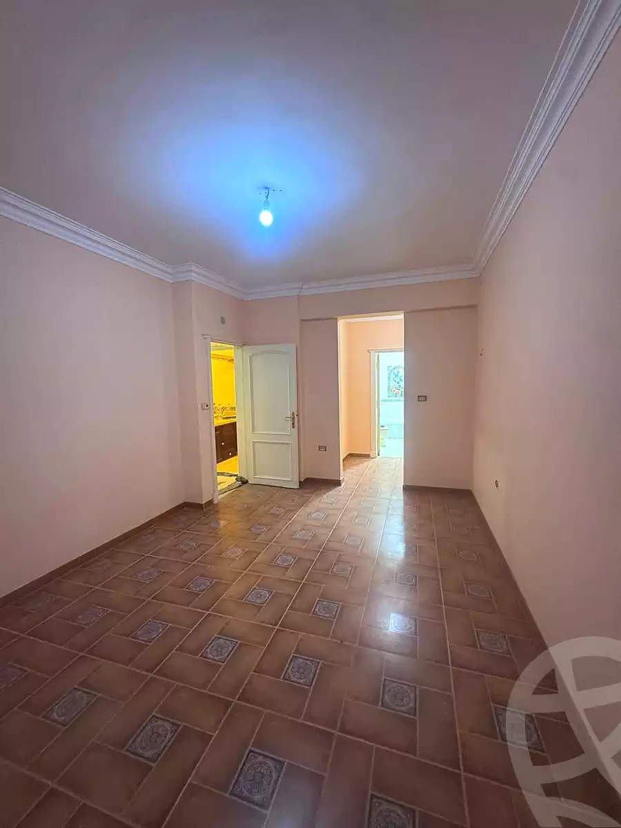 https://aqarmap.com.eg/ar/listing/6974739-for-sale-cairo-helwan-mahmoud-khater-st