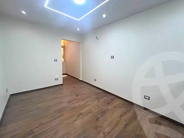 https://aqarmap.com.eg/en/listing/6975046-for-sale-alexandria-camp-cesar