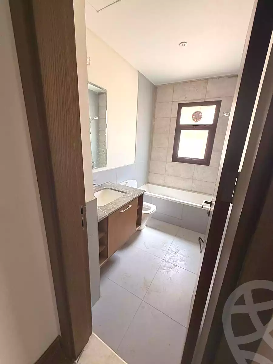 فيلا بـ٥ غرف نوم في أب تاون كايرو، صورة ٦ من ١١