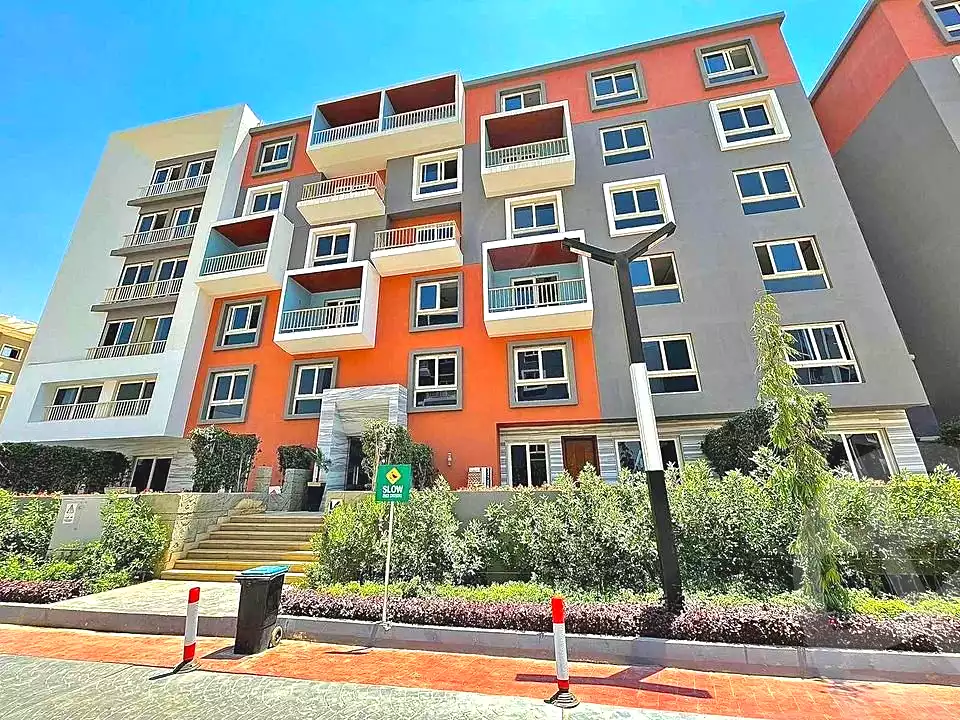 https://aqarmap.com.eg/en/listing/6975714-for-sale-cairo-new-cairo-compounds-mwrd-fq-llttwyr
