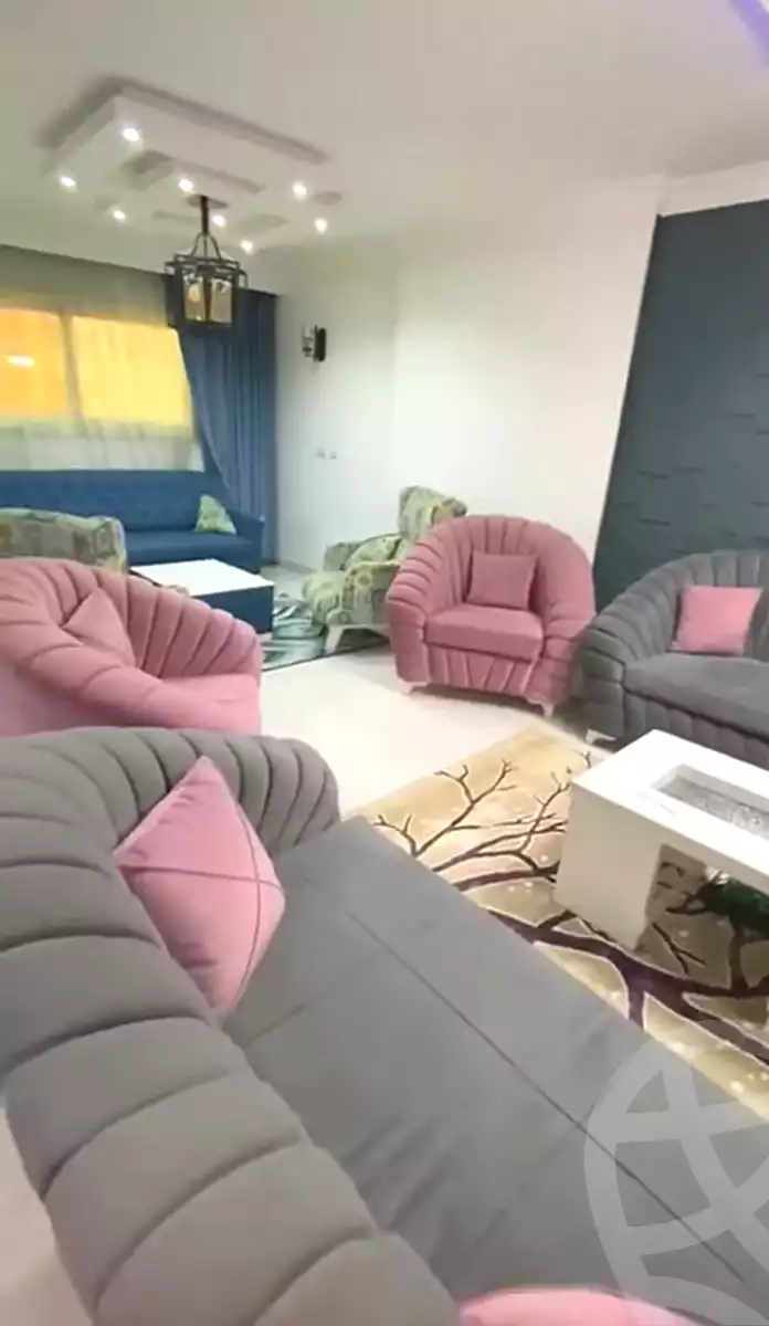 https://aqarmap.com.eg/ar/listing/6975891-for-sale-cairo-helwan-hadayek-helwan-nile-corniche-st