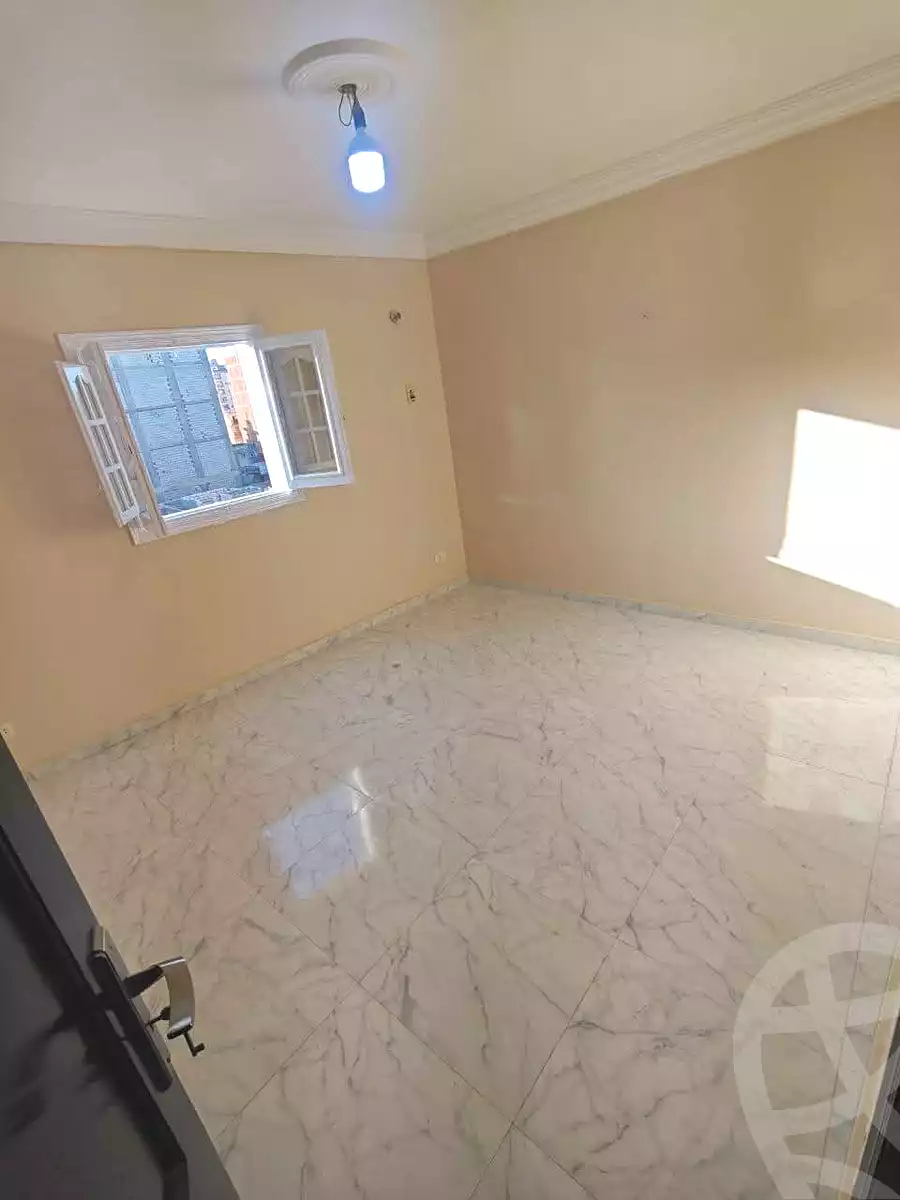 https://aqarmap.com.eg/en/listing/6976279-for-sale-alexandria-al-agamy-el-hanouvel-el-warsha-st