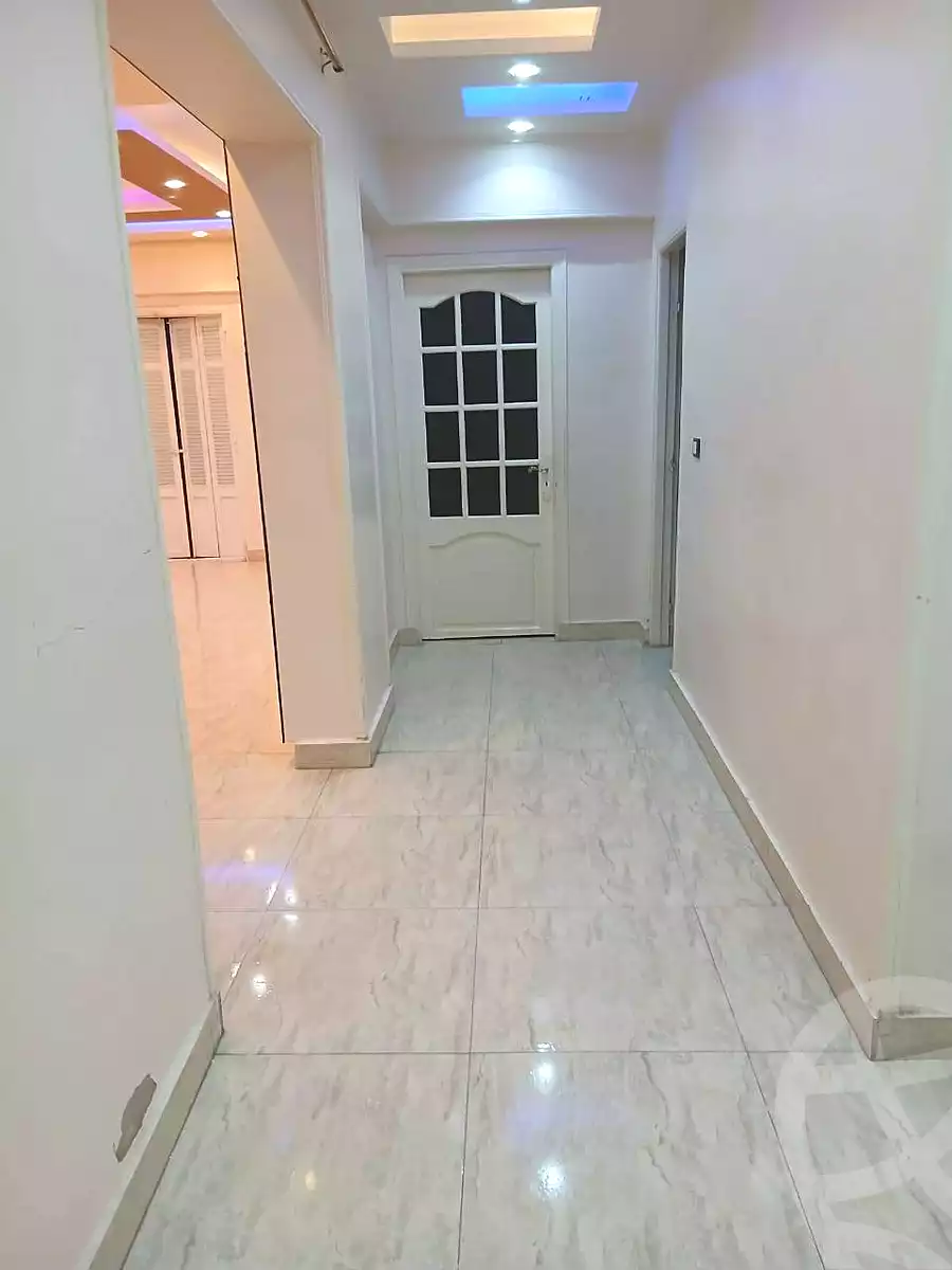 https://aqarmap.com.eg/ar/listing/6976905-for-rent-alexandria-al-agamy-el-hanouvel-radwan-st