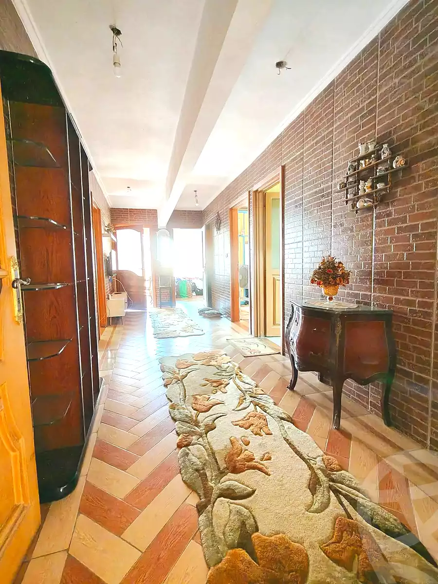 https://aqarmap.com.eg/en/listing/6977980-for-sale-alexandria-sydy-bshr