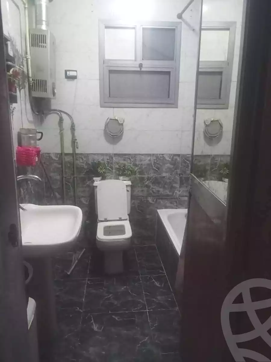 https://aqarmap.com.eg/en/listing/6978671-for-sale-cairo-helwan-mnshy-yn-hlwn-rael-st