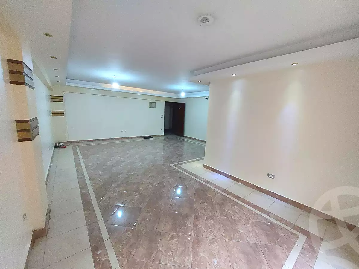 https://aqarmap.com.eg/ar/listing/6978774-for-rent-cairo-faisal-el-tawabeq-el-shaheed-ahmed-hamdy-st