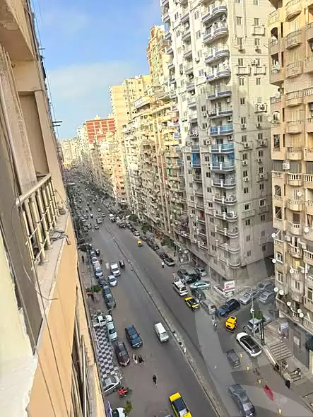 https://aqarmap.com.eg/ar/listing/6979865-for-sale-alexandria-sydy-bshr-sydy-bshr-bhry-shr-mhmwd-l-yswy