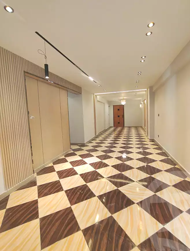 https://aqarmap.com.eg/ar/listing/6980023-for-sale-alexandria-sydy-bshr-sydy-bshr-bhry-shr-khld-bn-lwlyd