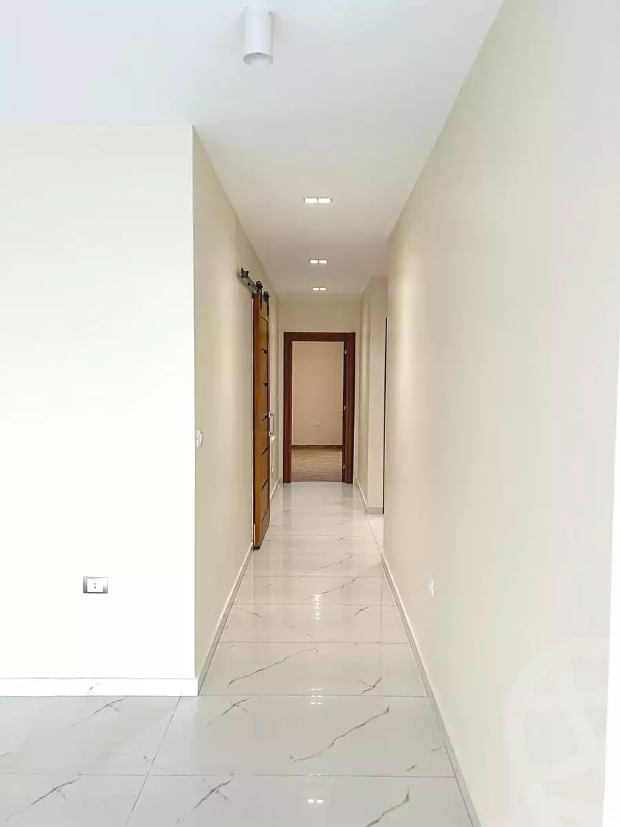 https://aqarmap.com.eg/en/listing/6980024-for-rent-cairo-new-cairo-compounds-lakeview-residence
