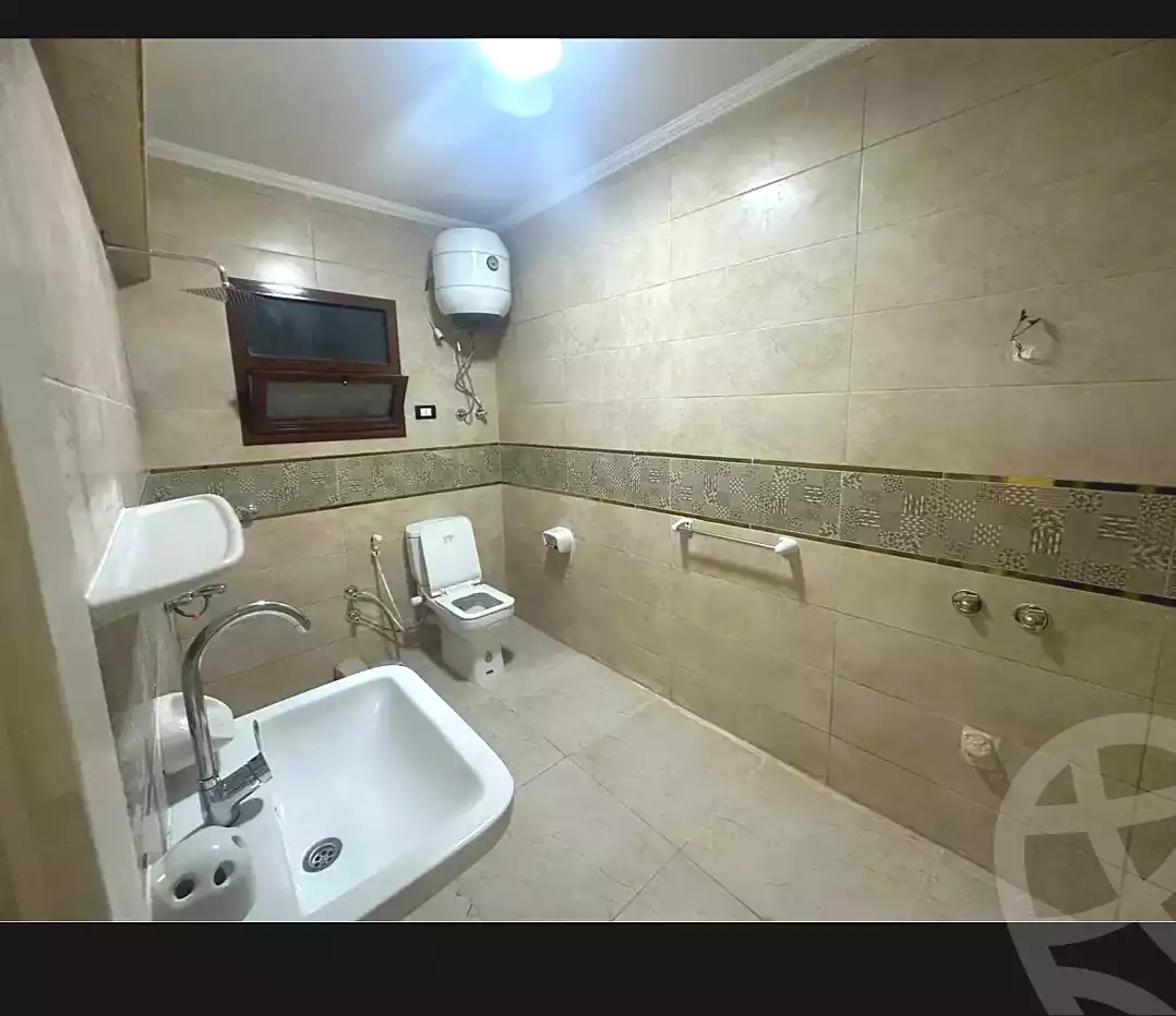 https://aqarmap.com.eg/ar/listing/6980431-for-sale-alexandria-miami-khld-bn-lwlyd