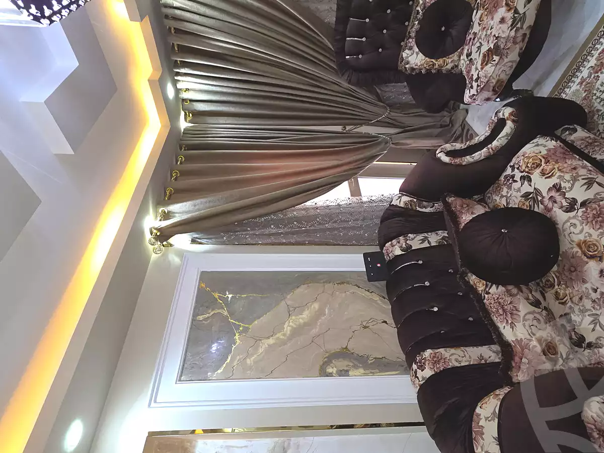 https://aqarmap.com.eg/ar/listing/6980829-for-sale-cairo-ljyz-el-warraq-kwrnysh-lwrq