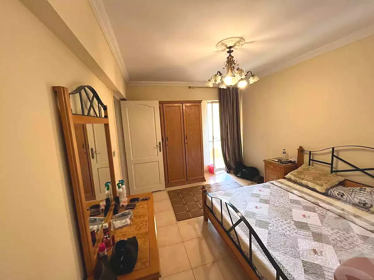 https://aqarmap.com.eg/en/listing/6981080-for-sale-alexandria-el-montazah-malak-hefney