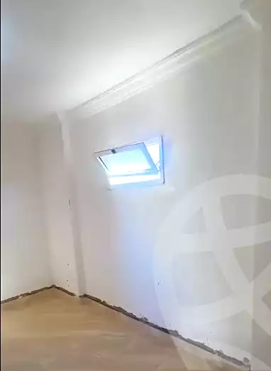https://aqarmap.com.eg/ar/listing/6981199-for-sale-alexandria-sydy-bshr-sydy-bshr-bhry-shr-khld-bn-lwlyd