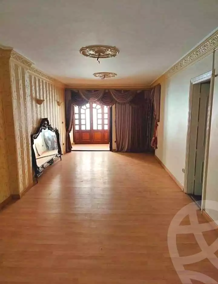 https://aqarmap.com.eg/ar/listing/6981564-for-sale-alexandria-lauran-shr-bw-qyr-tryq-lhry