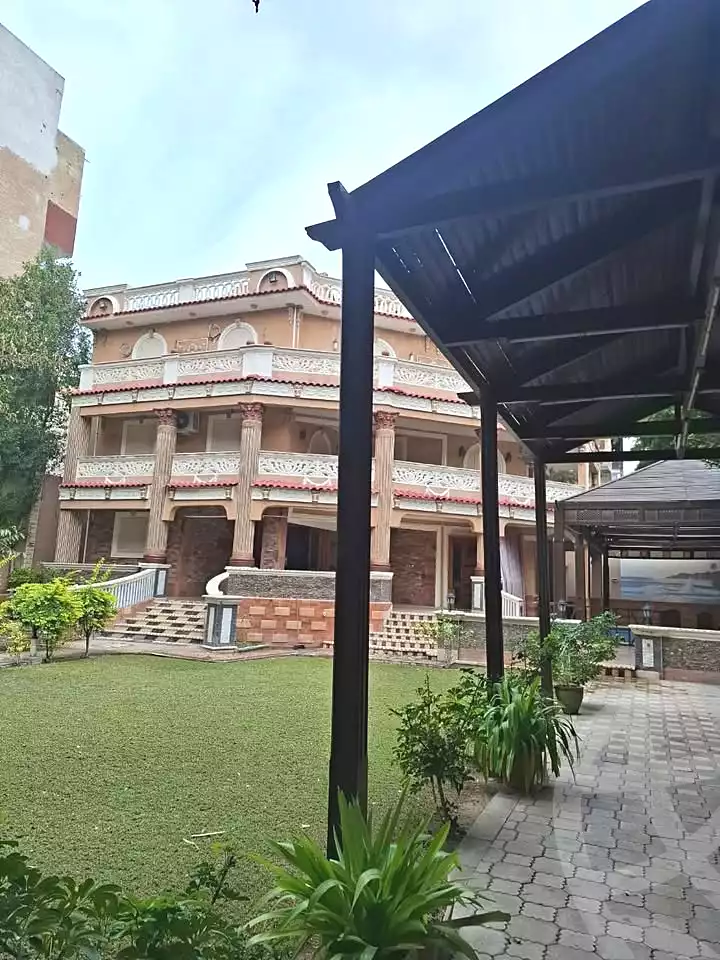 https://aqarmap.com.eg/ar/listing/6981728-for-sale-alexandria-al-agamy-lbytsh-shahr-al-assal-st