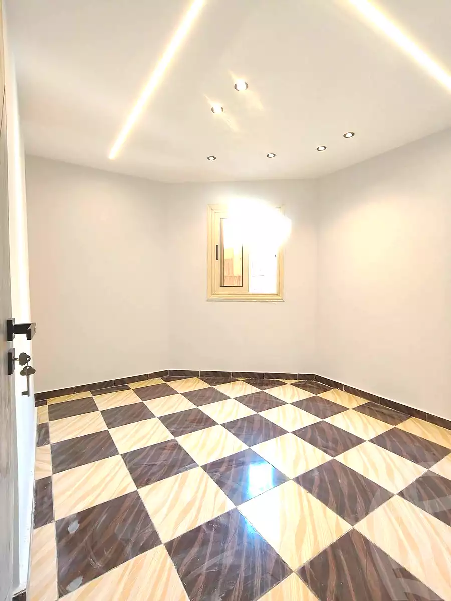https://aqarmap.com.eg/ar/listing/6981903-for-sale-alexandria-sydy-bshr-sydy-bshr-bhry-shr-khld-bn-lwlyd