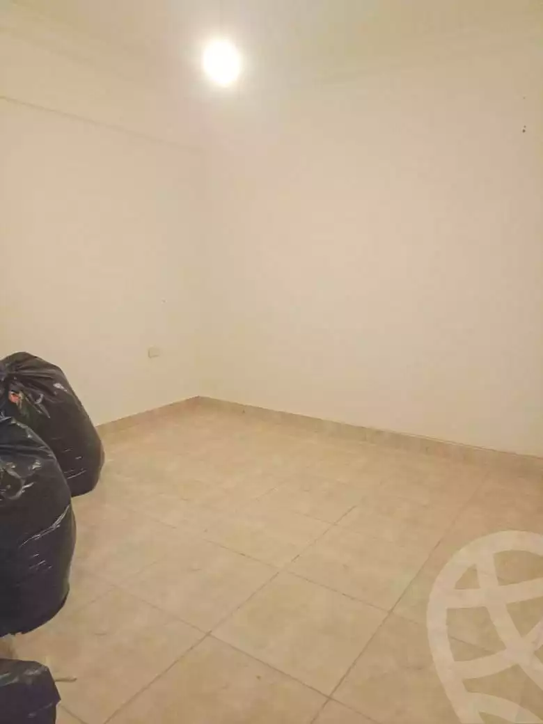 https://aqarmap.com.eg/ar/listing/6982103-for-sale-alexandria-al-agamy-lbytsh-mohamed-el-fardi-st