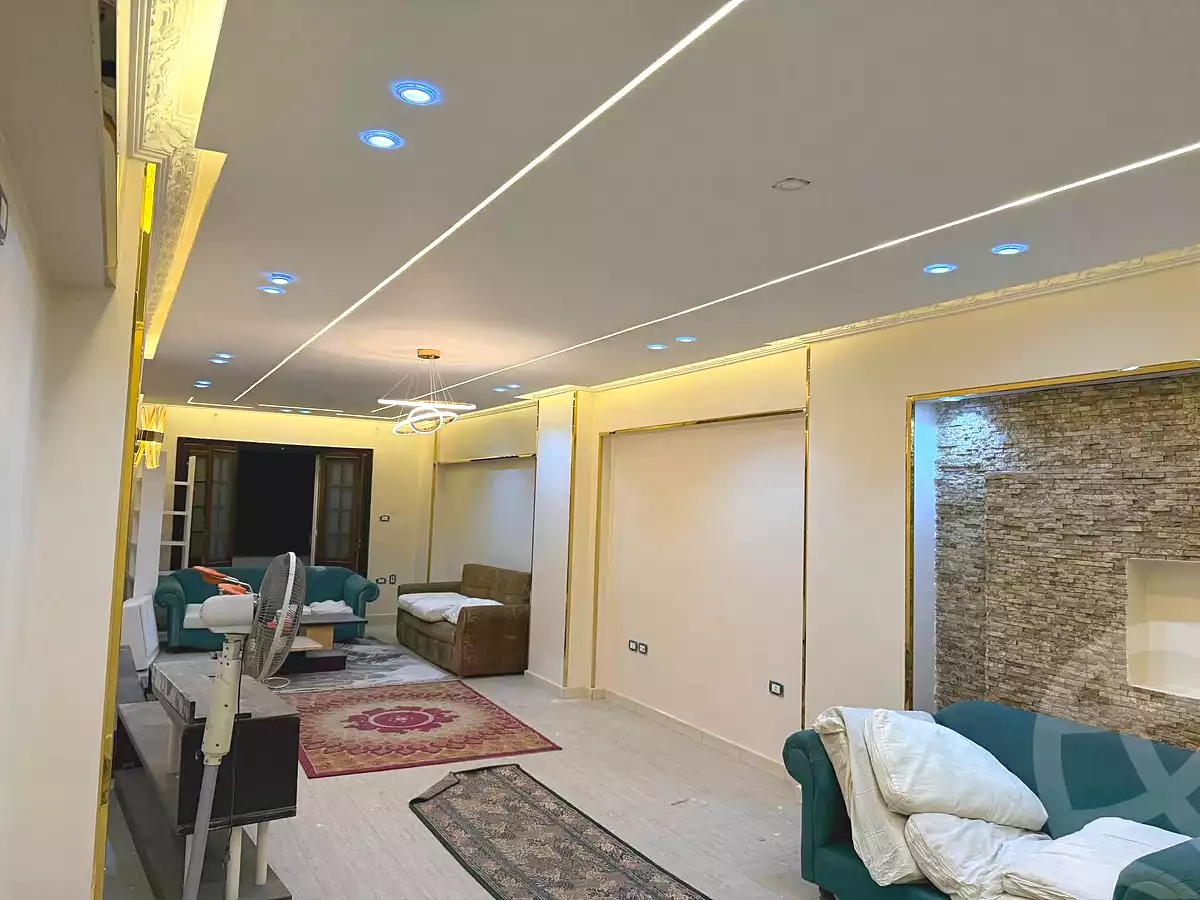 https://aqarmap.com.eg/ar/listing/6982159-for-sale-cairo-helwan-helwan-el-sharkeya-mostafa-safwat-st