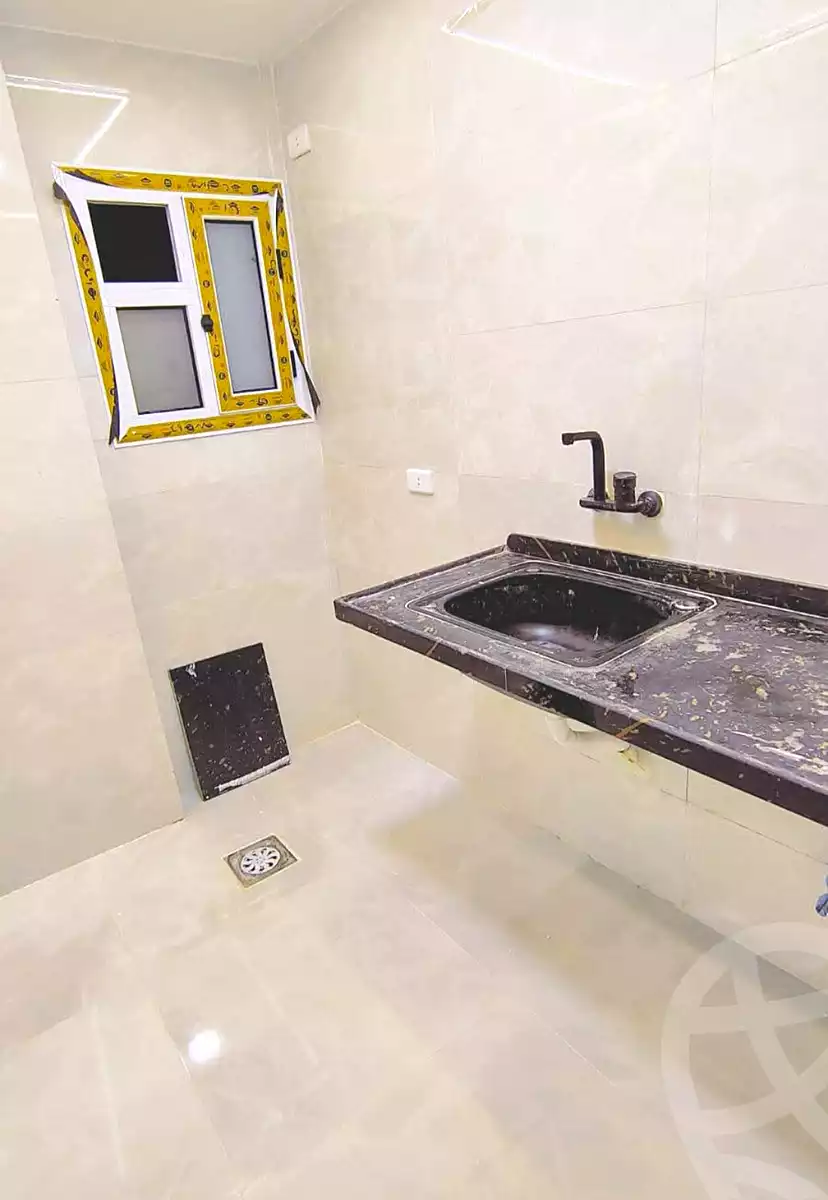 https://aqarmap.com.eg/ar/listing/6982492-for-sale-alexandria-al-agamy-el-hanouvel-abo-bakr-el-sedeek-st