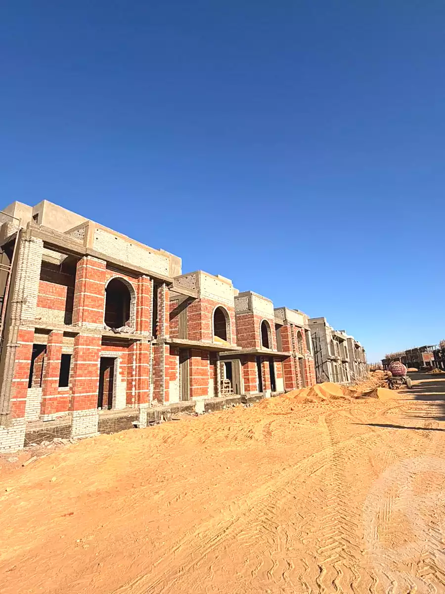 https://aqarmap.com.eg/en/listing/6971265-for-sale-cairo-new-cairo-compounds-zyd-yst