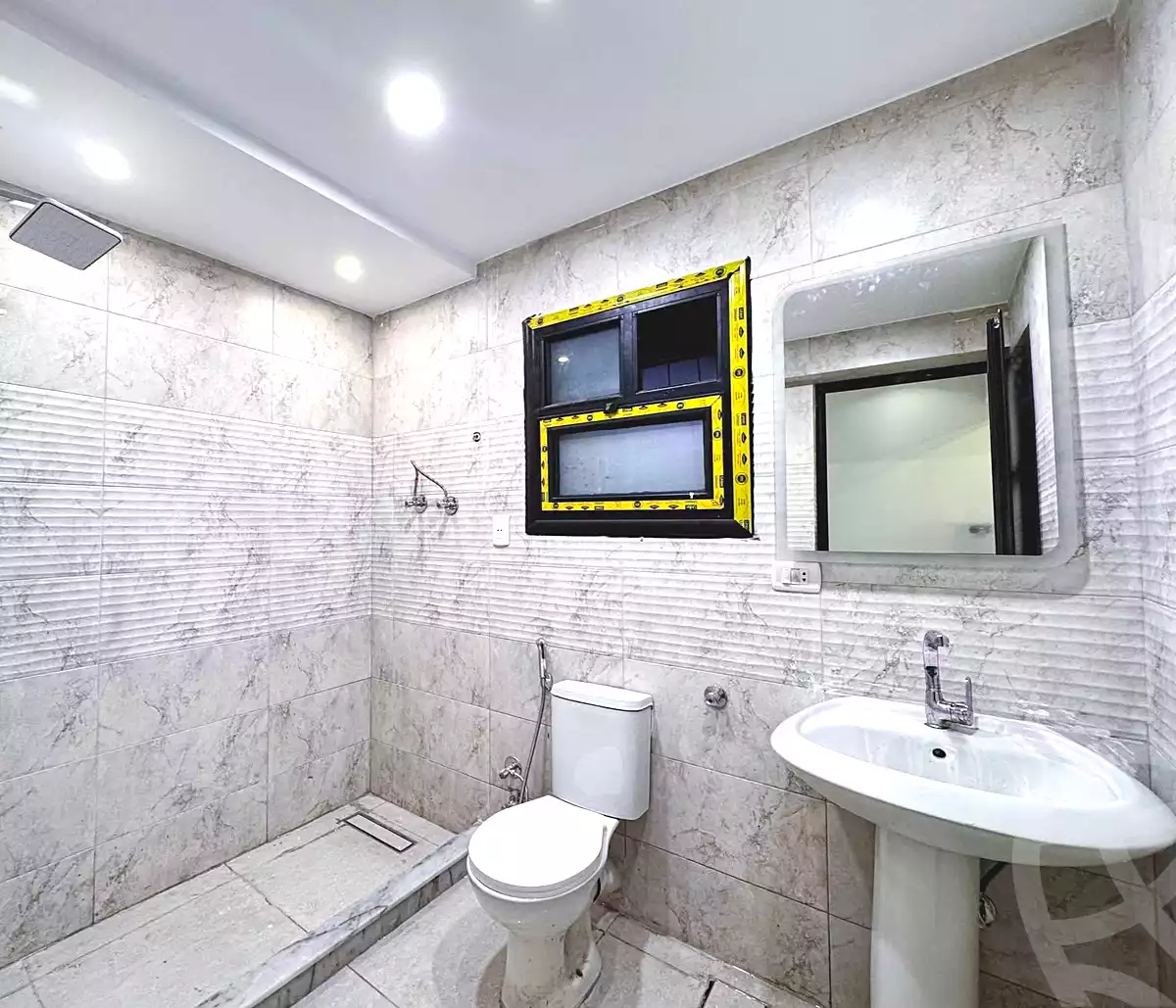 https://aqarmap.com.eg/ar/listing/6982816-for-rent-alexandria-sydy-bshr-sydy-bshr-bhry-shr-mhmwd-l-yswy