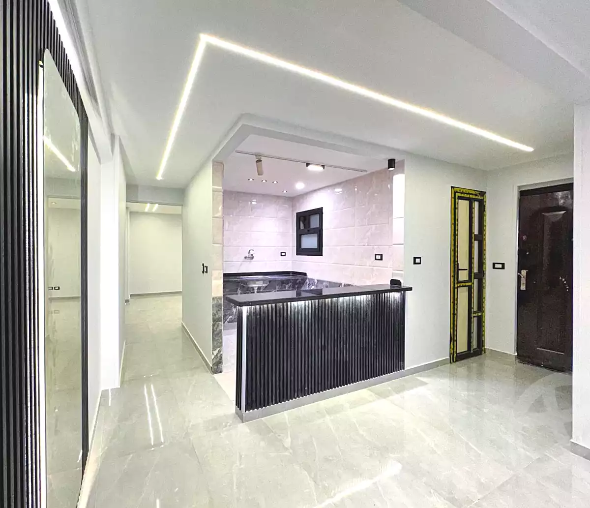 https://aqarmap.com.eg/ar/listing/6982816-for-rent-alexandria-sydy-bshr-sydy-bshr-bhry-shr-mhmwd-l-yswy